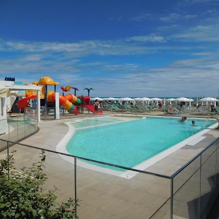 Hotel Villa Linda - Family Hotel - Nuova Costruzione Antisismica リッチョーネ エクステリア 写真