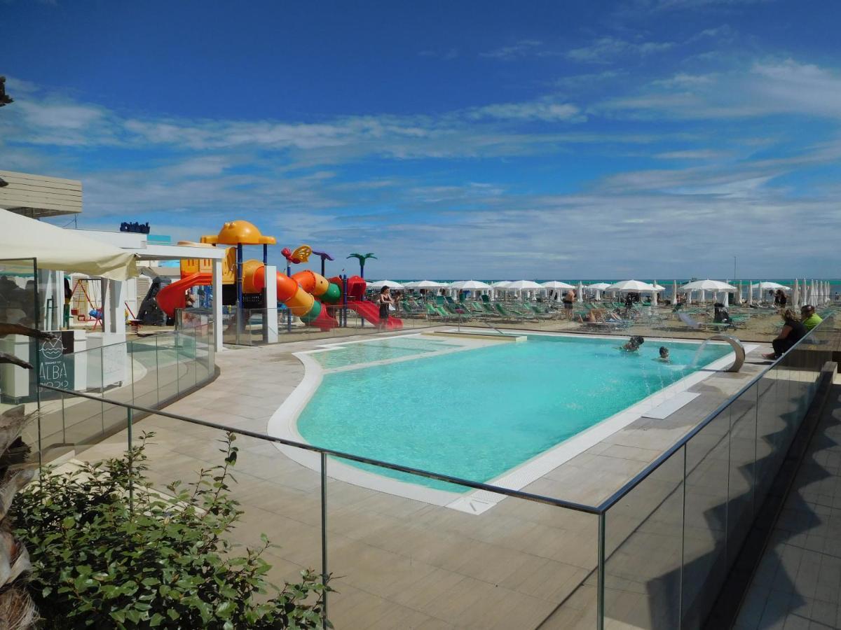 Hotel Villa Linda - Family Hotel - Nuova Costruzione Antisismica リッチョーネ エクステリア 写真