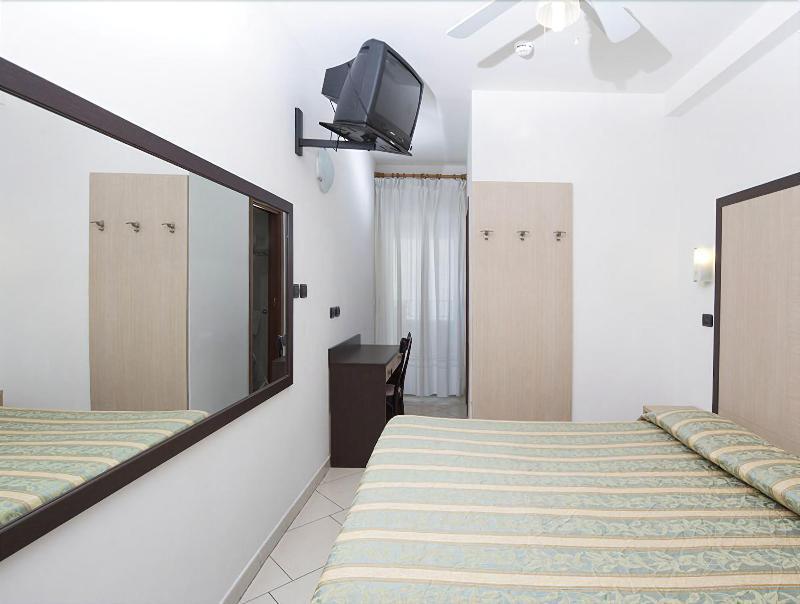 Hotel Villa Linda - Family Hotel - Nuova Costruzione Antisismica リッチョーネ エクステリア 写真