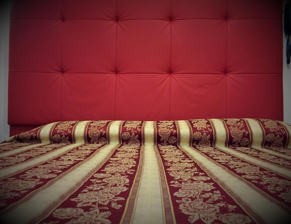 Hotel Villa Linda - Family Hotel - Nuova Costruzione Antisismica リッチョーネ エクステリア 写真
