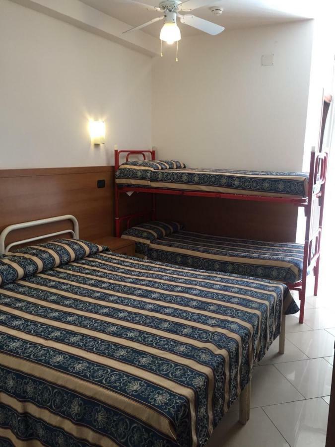 Hotel Villa Linda - Family Hotel - Nuova Costruzione Antisismica リッチョーネ エクステリア 写真
